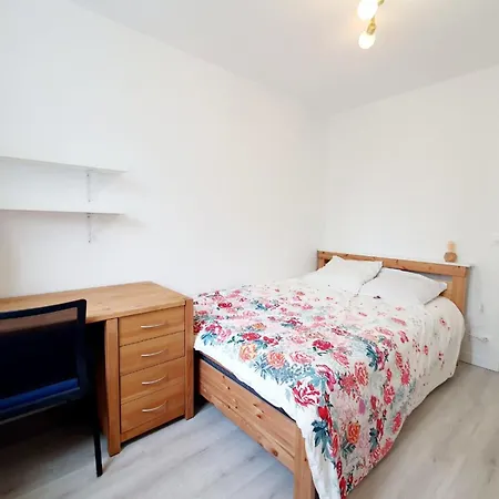 Evry Serenity Haven - Sleeps 9 Ferienhaus