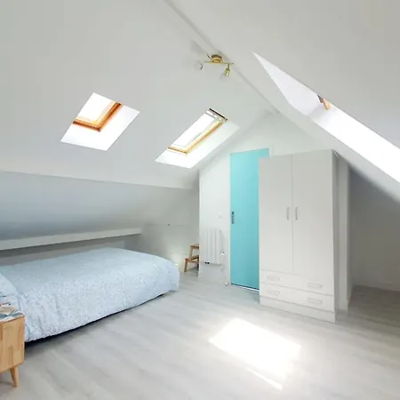 Evry Serenity Haven - Sleeps 9 Ferienhaus Courcouronnes