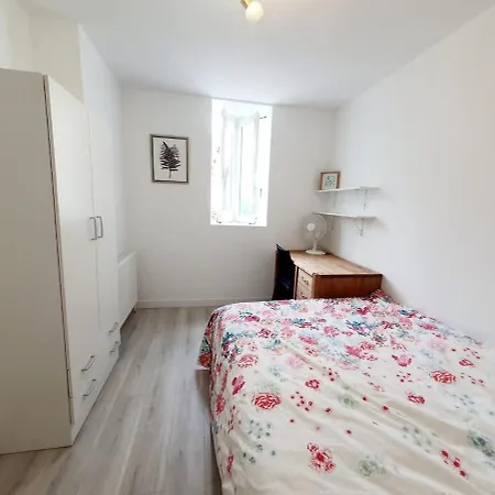 Evry Serenity Haven - Sleeps 9 Ferienhaus